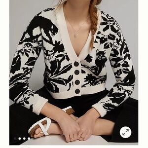 Anthropologie Panther sweater size medium excellent condition 💯 Cotton